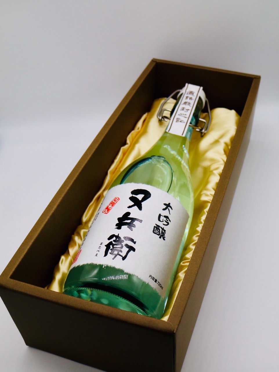 福島県の美味しいお酒に名入れ彫刻して全国へ♪